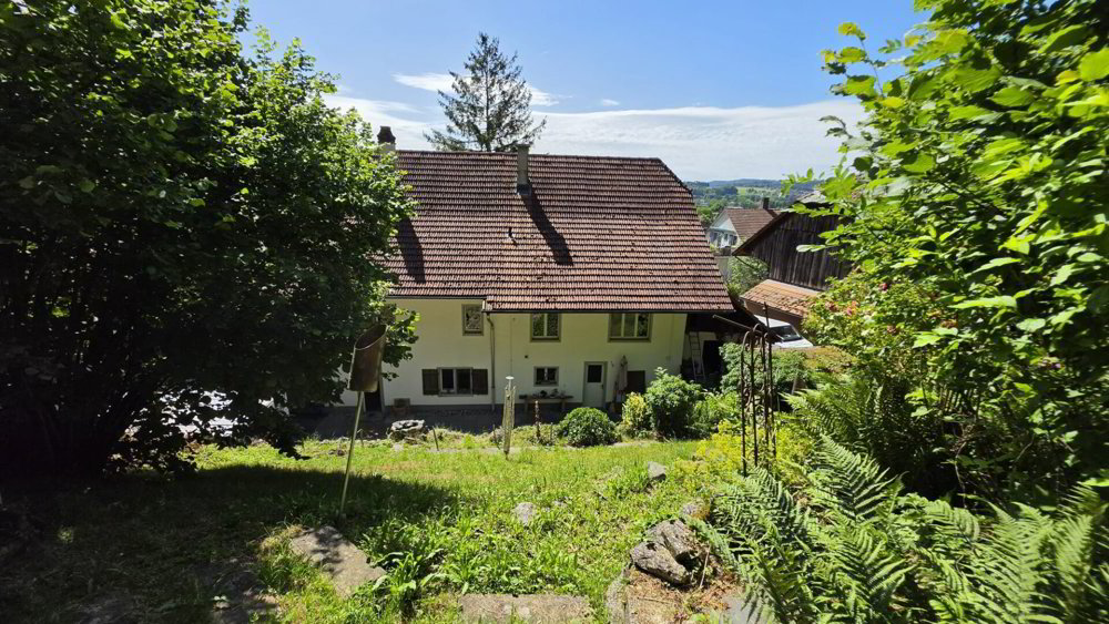 Freistehendes Zuhause mit Charme und Entwicklungspotenzial