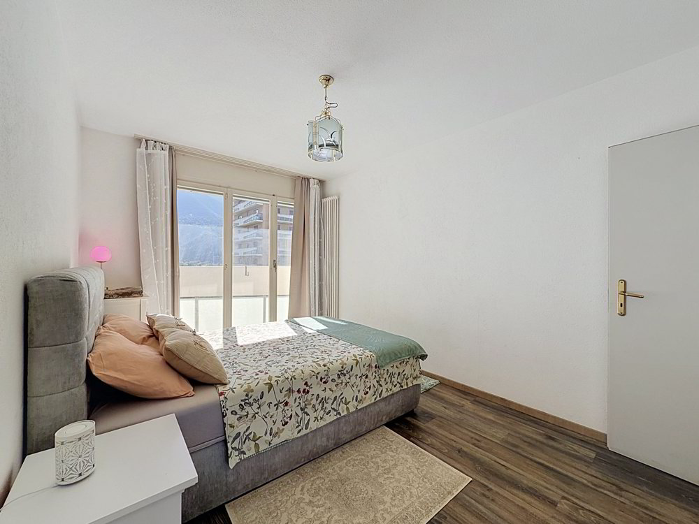 2 rooms Apartment to buy in Sierre - image 1/5