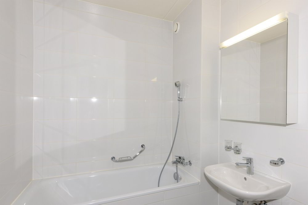 5 rooms Apartment for rent in Onex - image 1/10