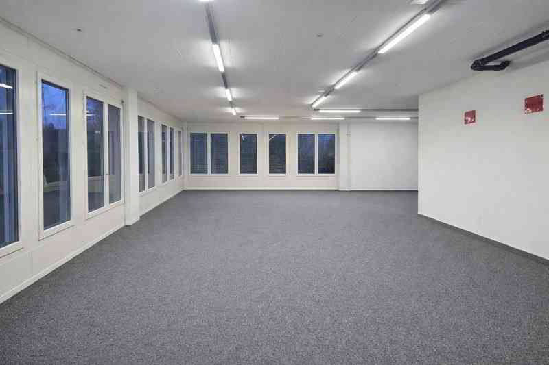 364m² Gewerbe in Horgen mieten - Ansicht 3