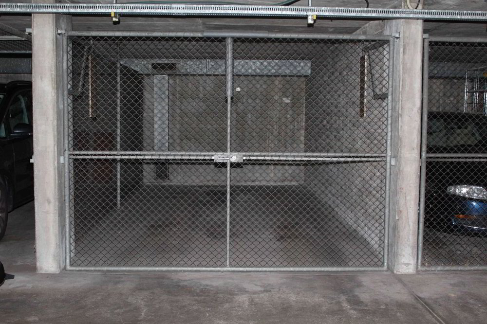 Garagenboxe in Einstellhalle Nähe Aeschenplatz - Ansicht 3