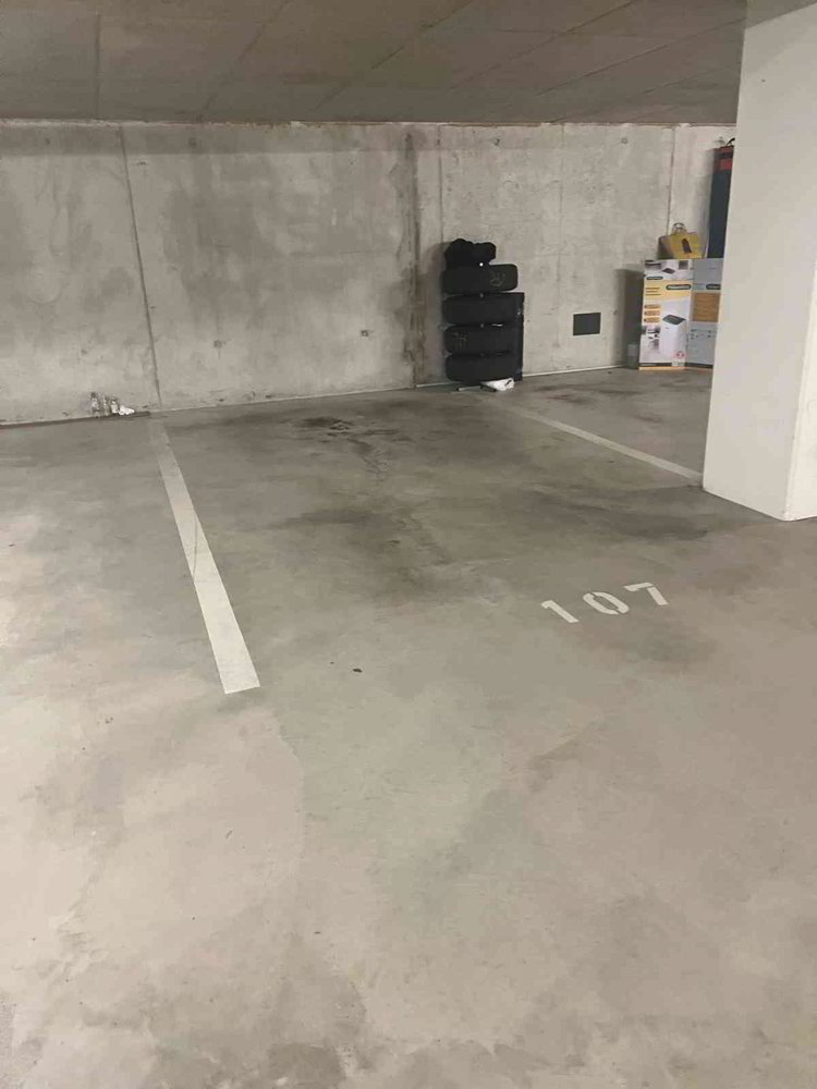 Einstellhallenplatz zu vermieten - Ansicht 4