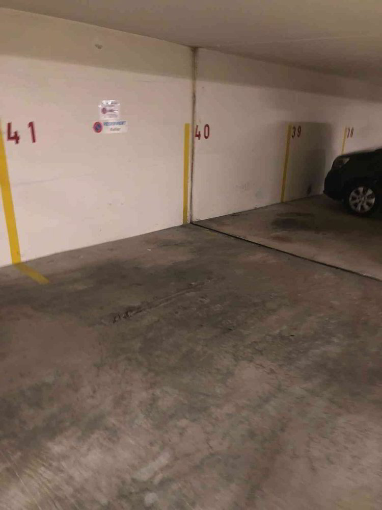Tiefgaragenplatz im Swissholiday Park/Axenfels
