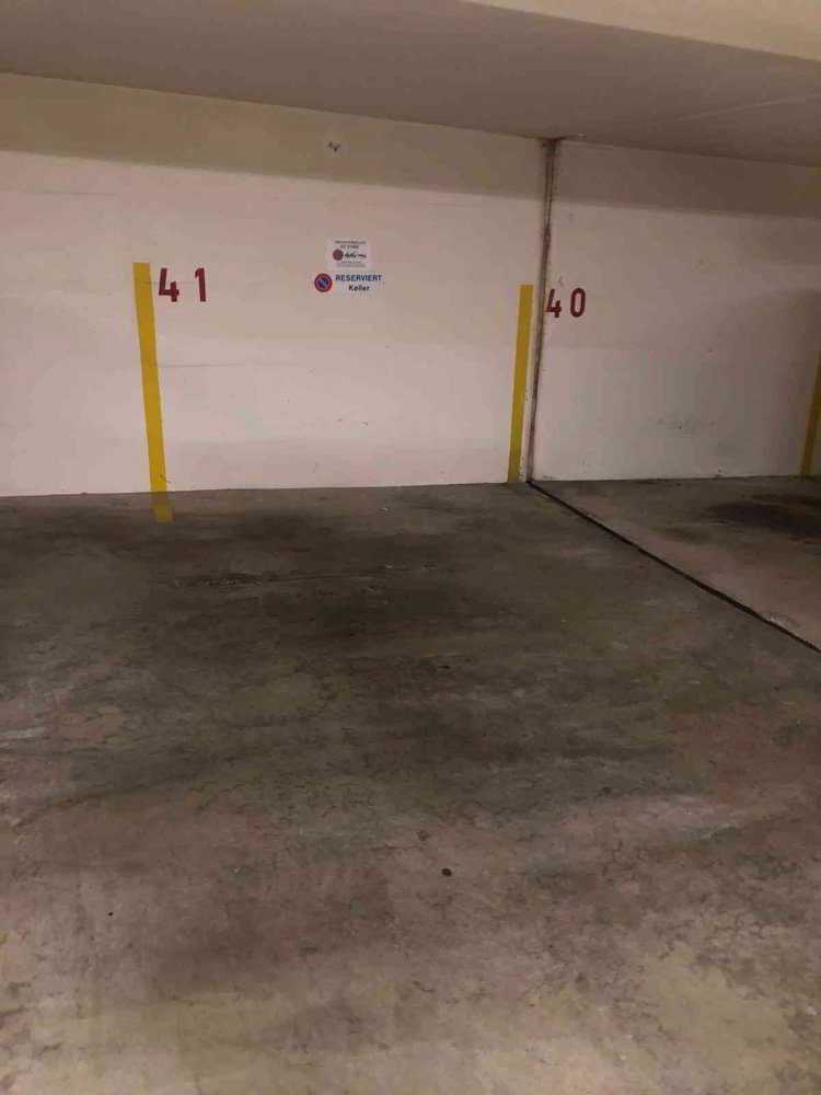 Tiefgaragenplatz im Swissholiday Park/Axenfels - Ansicht 2