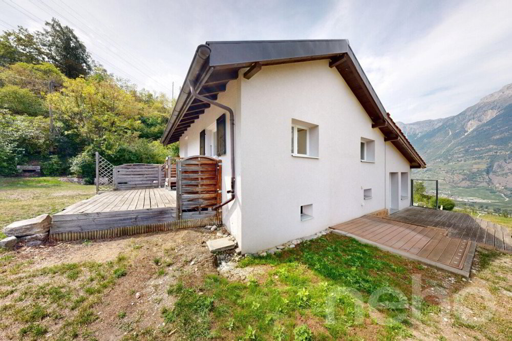 Casa di 4 locali in vendita a Saxon - immagine 1/12