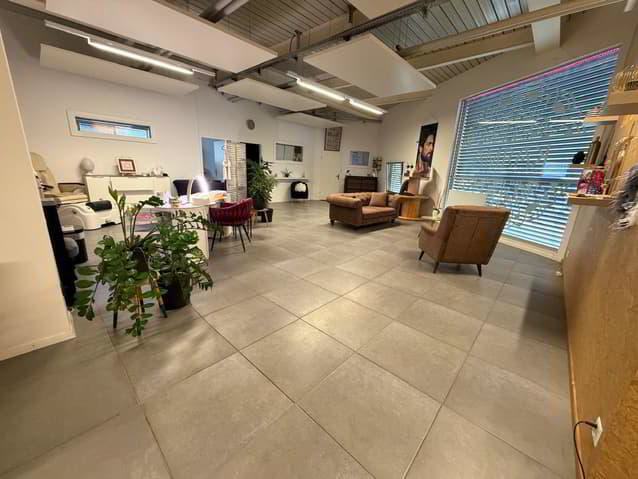 SPACIEUX LOCAL COMMERCIAL DE 110M2 - Ansicht 2