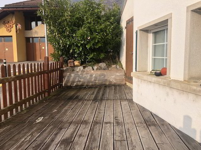 5 rooms Apartment to buy in Yvorne - image 1/11