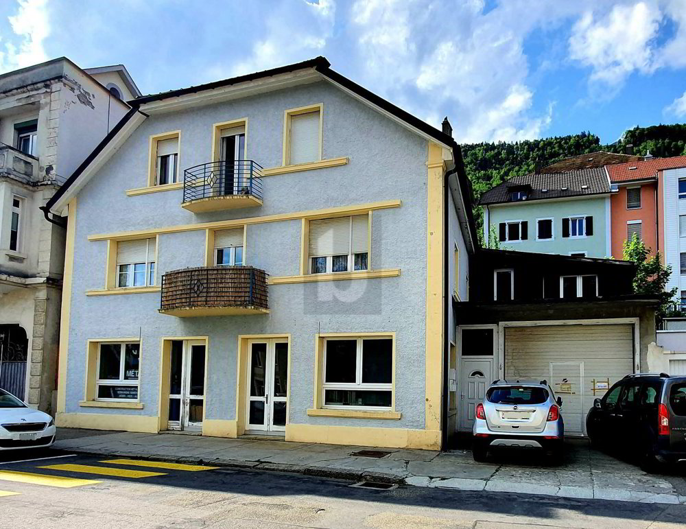 IMMEUBLE MIXTE DE RENDEMENT À 5,7 %