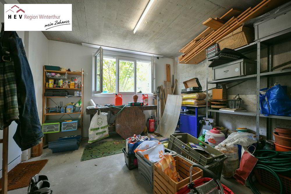 6 rooms House to buy in Kollbrunn - image 1/13