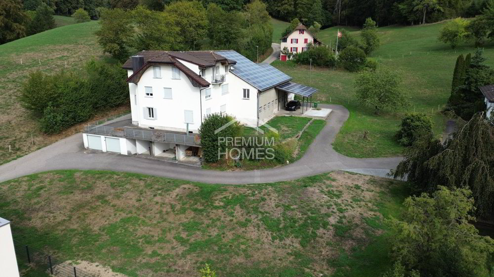 Saniertes Mehrfamilienhaus mit grossem Bauland & Entwicklungspotenzial - Ansicht 2