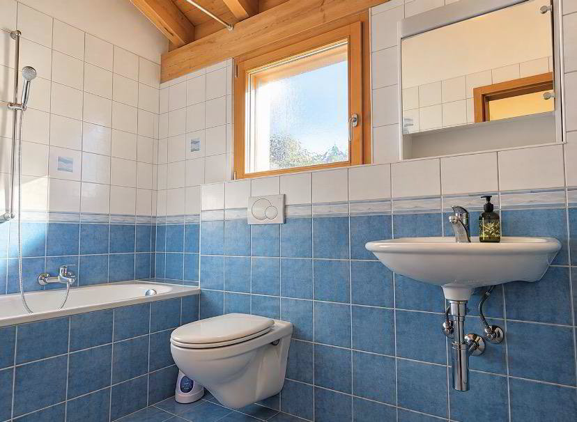 5 rooms House to buy in Arbaz - image 1/13