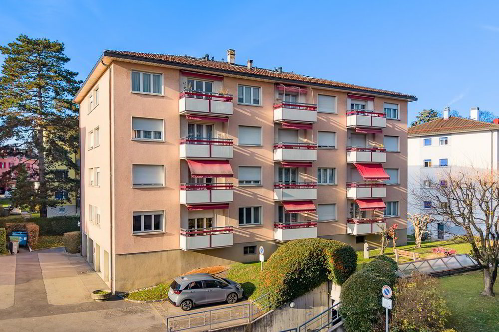 4 rooms Apartment for rent in Bussigny - image 1/10