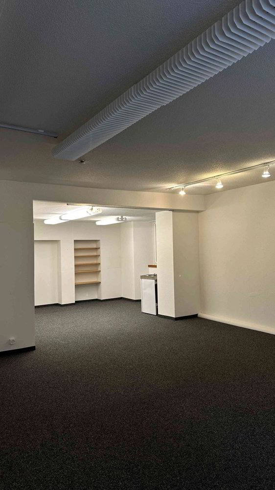 3 rooms Office & Commercial for rent in Chur - image 1/8
