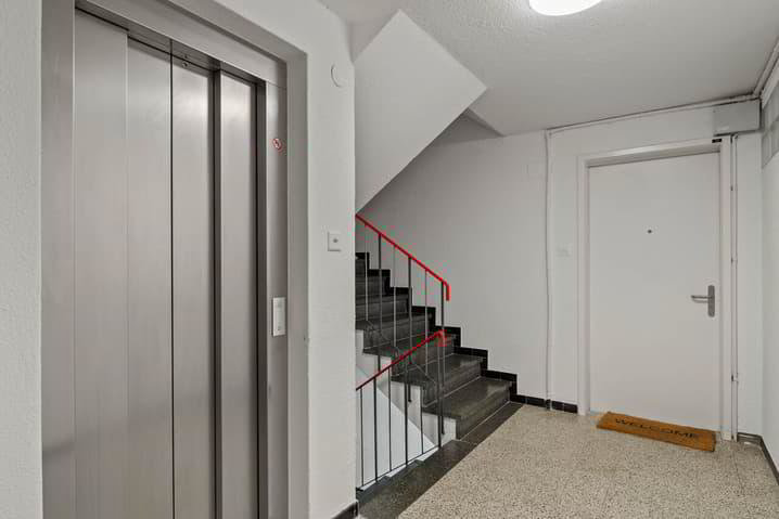 Ufficio & Commercio di null locali in vendita a Moutier - immagine 1/6