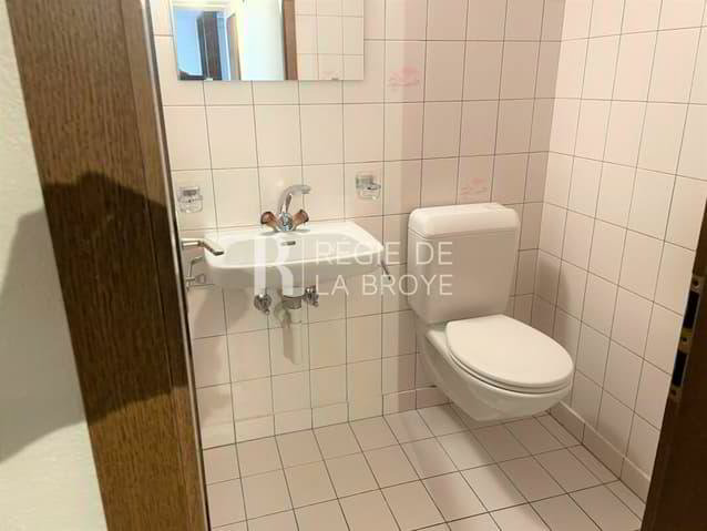 Appartamento di 3.5 locali in affitto a Estavayer-le-Lac - immagine 1/9