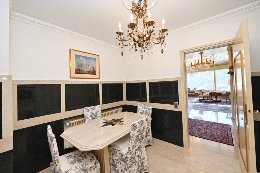 6 Zimmer Haus zum verkaufen in Bissone - Bild 1/13