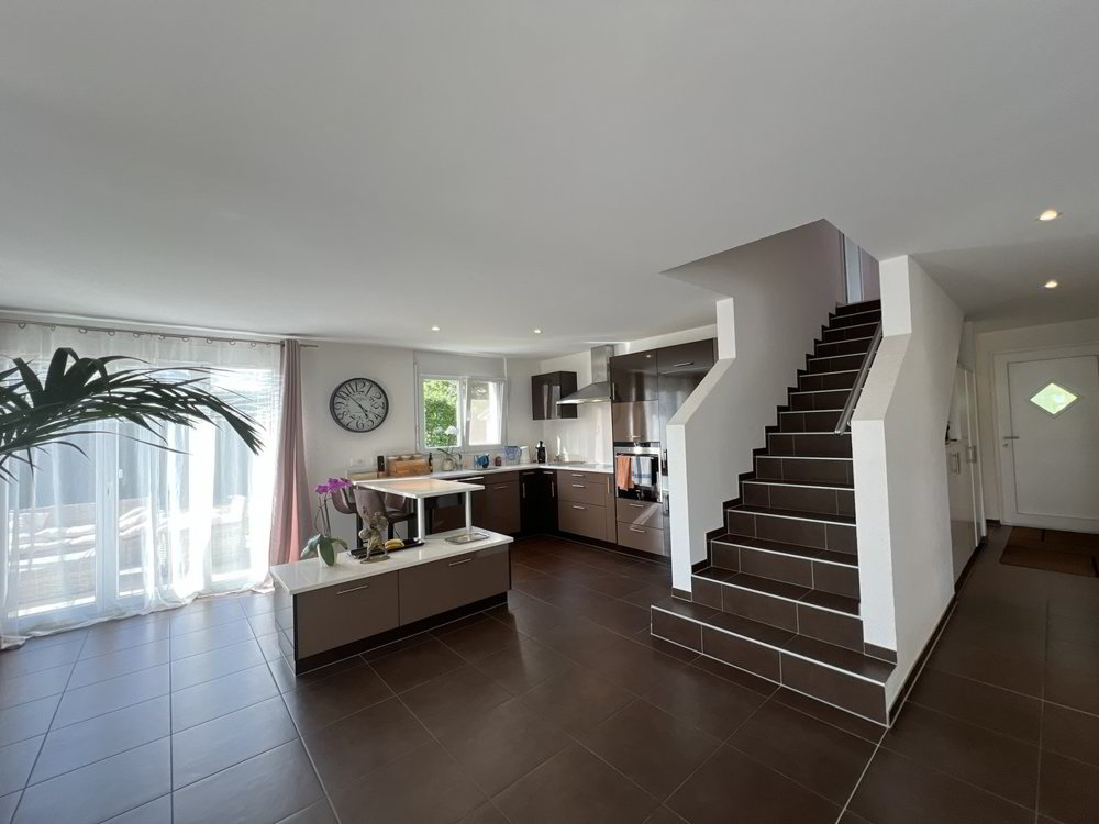Haus – Nierlet-les-Bois - Ansicht 2
