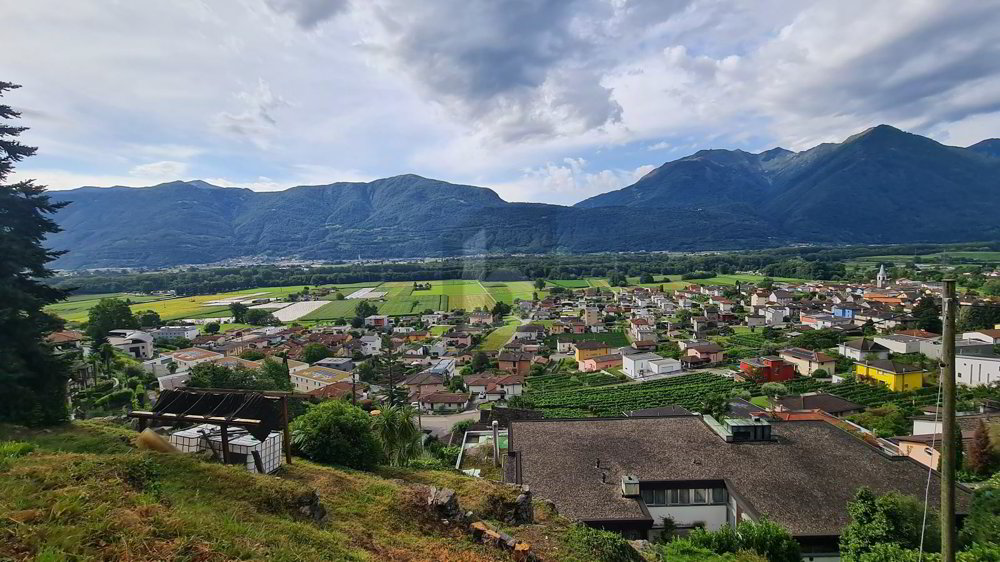 TRANQUILLO E SOLEGGIATO CON VISTA