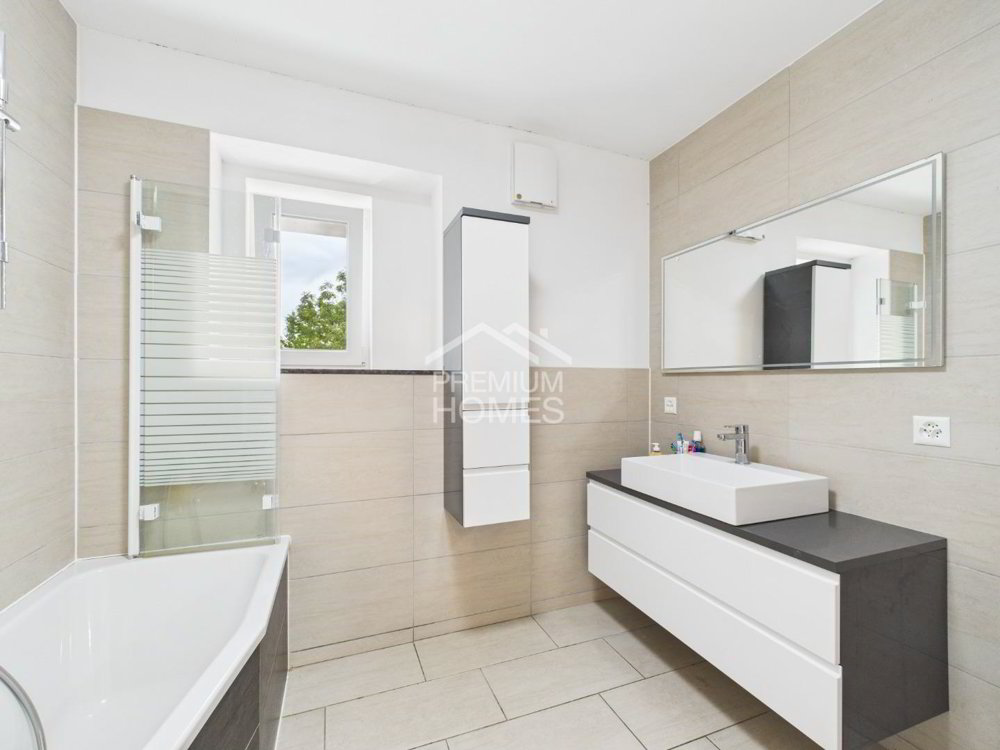Casa di 11 locali in vendita a Schwaderloch - immagine 1/8