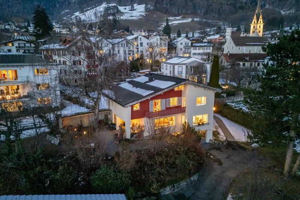 5.5 Zimmer Haus zu vermieten in Malans GR - Bild 1/12