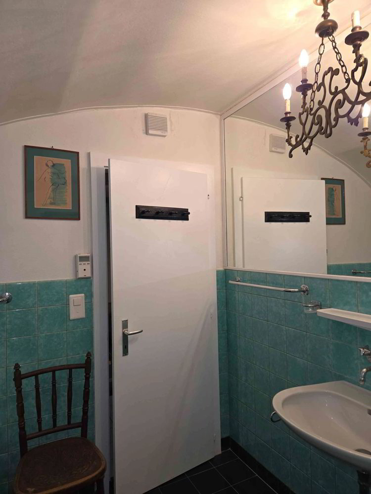1 Zimmer WG zu vermieten in Hauterive NE - Bild 1/8