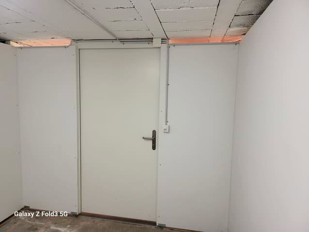 Bureau & Commerce null pièces à louer à Bienne - image 1/5