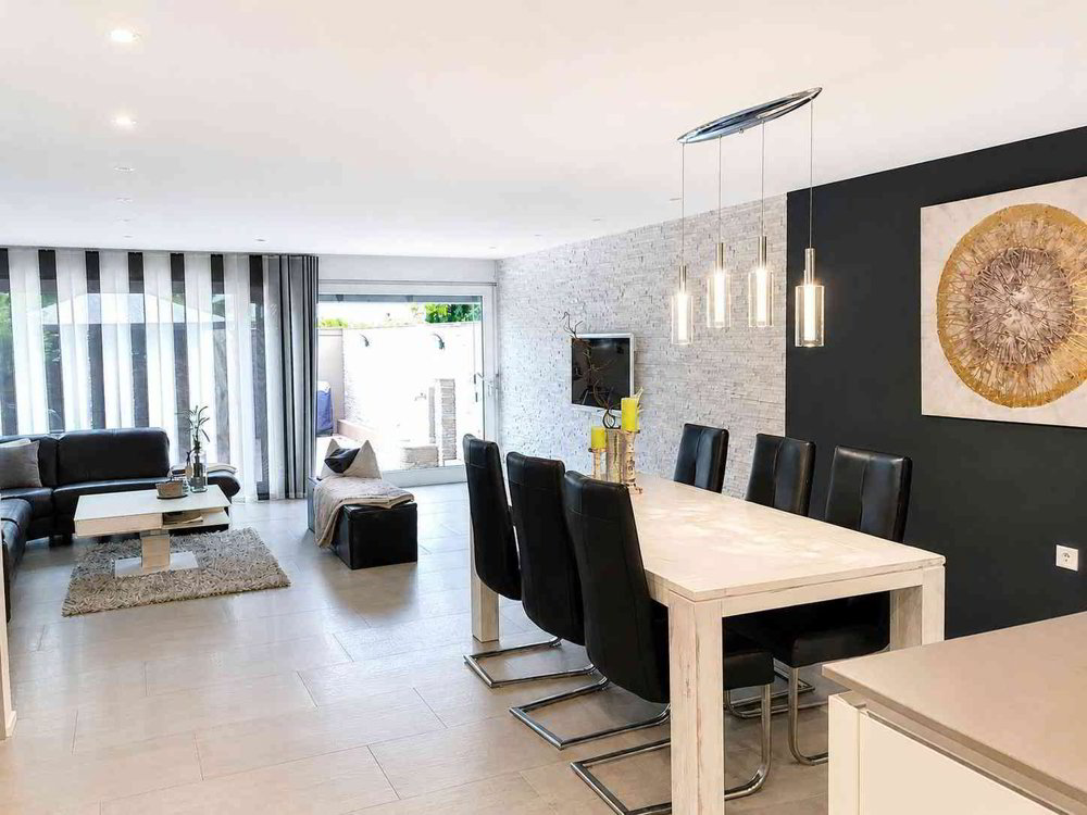 modernes 5 Zimmer-Reihenhaus am Waldrand in Zürich Höngg - stadtnah