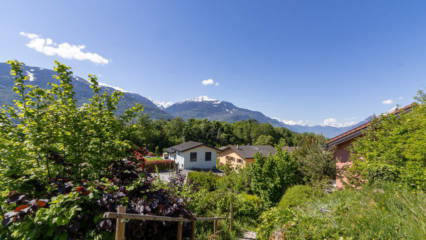 5.5 rooms House to buy in Sion - image 1/4
