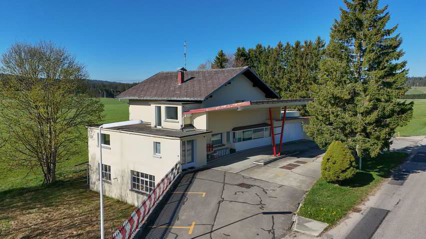 12 Zimmer Büro zum verkaufen in L'Auberson - Bild 1/12