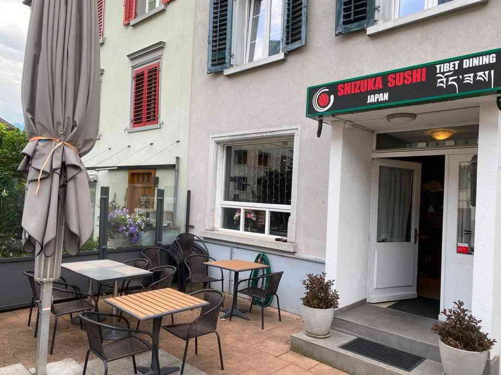 Gewerbefläche für Café/Bar oder Restaurant an der Burgstrasse 67 in Gl - Ansicht 2