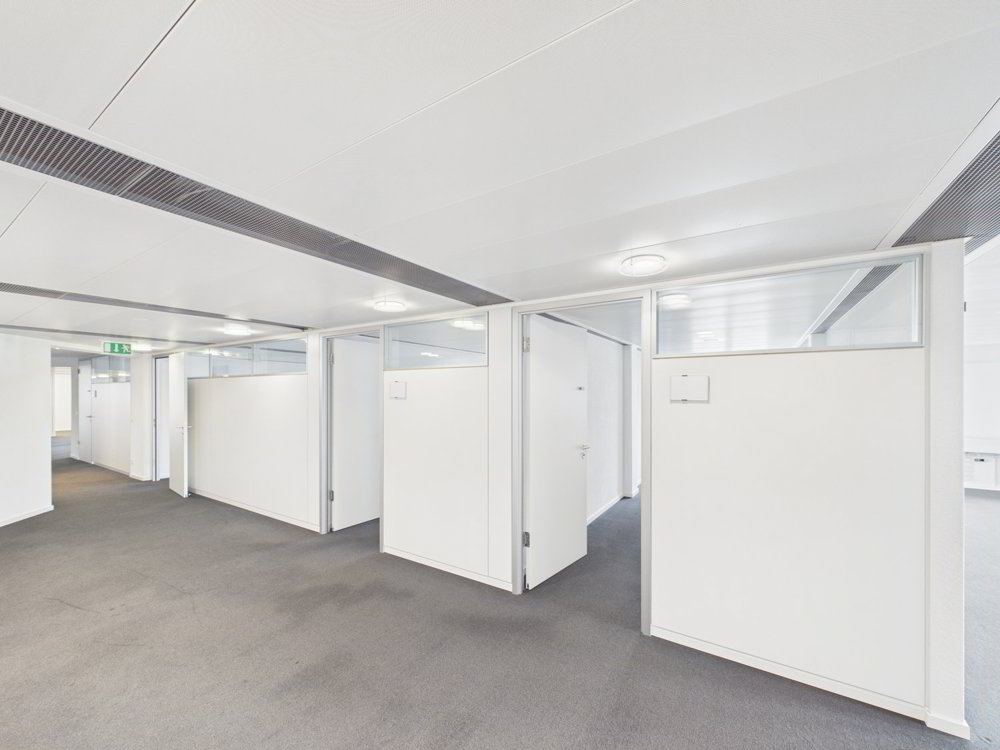 1 rooms Office & Commercial for rent in Zürich - image 1/13