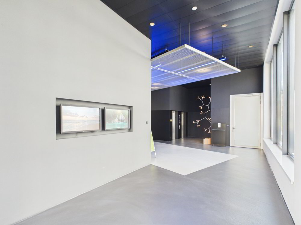 Vollausbau und Möbliert im 5. OG — Ab 358 m² - vollausgebautes Topbüro ab sofort verfügbar - Ansicht 3