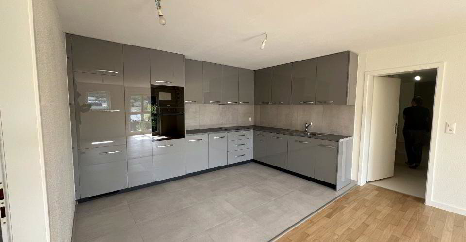 Spacieux local commercial pour bureeaux de 4.5 pièces rénové - Ansicht 5