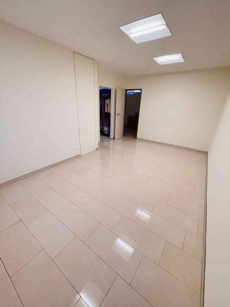 Praxis- oder Büroraum im Zentrum von Villmergen AG - Mehr