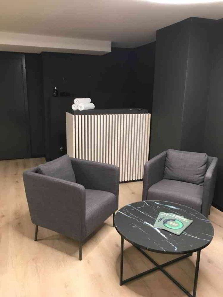 2.5 rooms Office & Commercial for rent in Rapperswil SG - image 1/12
