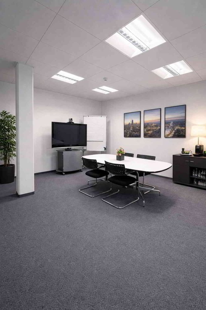 Modernes und helles Büro (inkl. Reinigung, Strom & NK) - Mehr