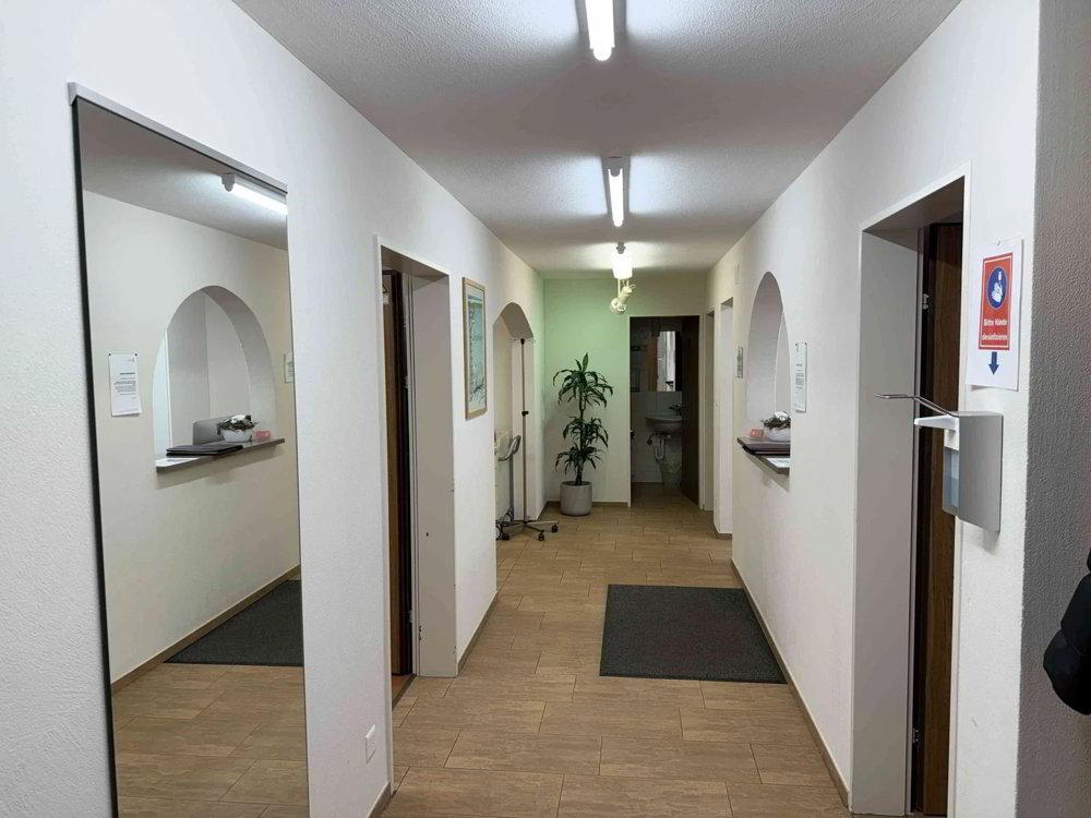 Moderne Gewerberäume (Praxis, Büro, etc.) in Valbella/Lenzerheide - Ansicht 5