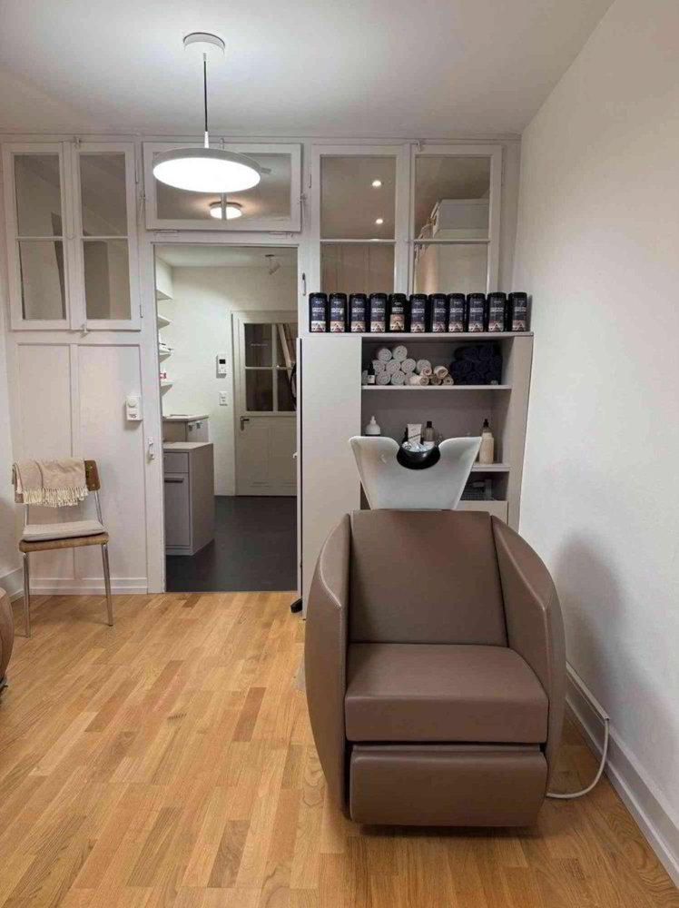 Moderner Salon in der Bieler Altstadt zur Mitmiete - Ansicht 4