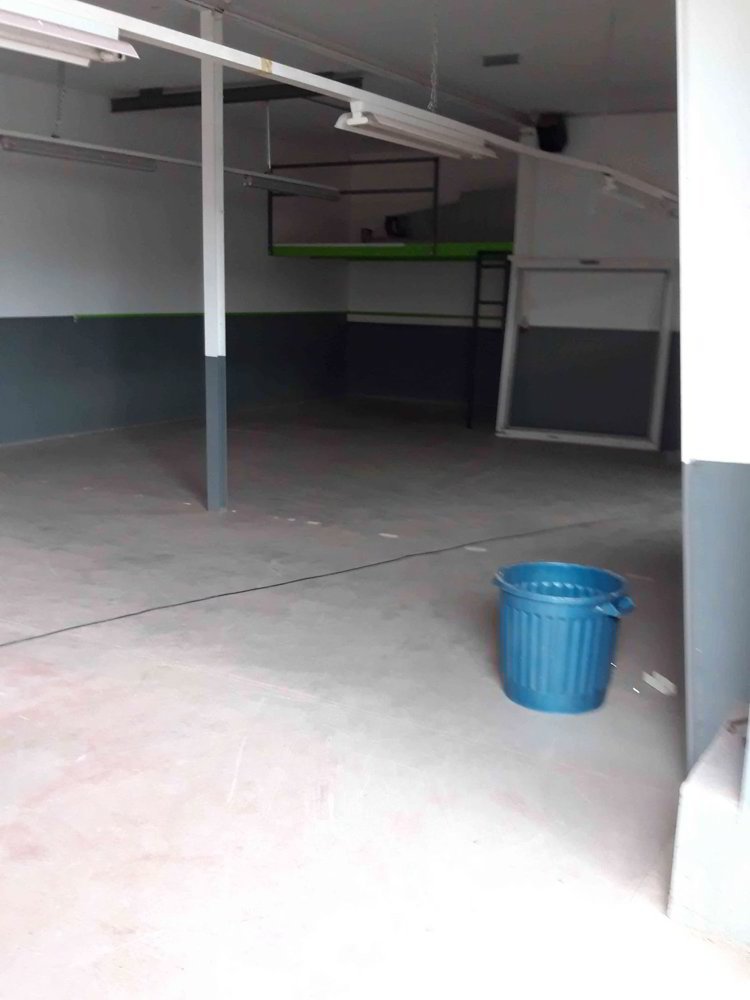 240 m² Atelier & Bureau + 75 m² place de parc avec couvert à Corcelles - Ansicht 2