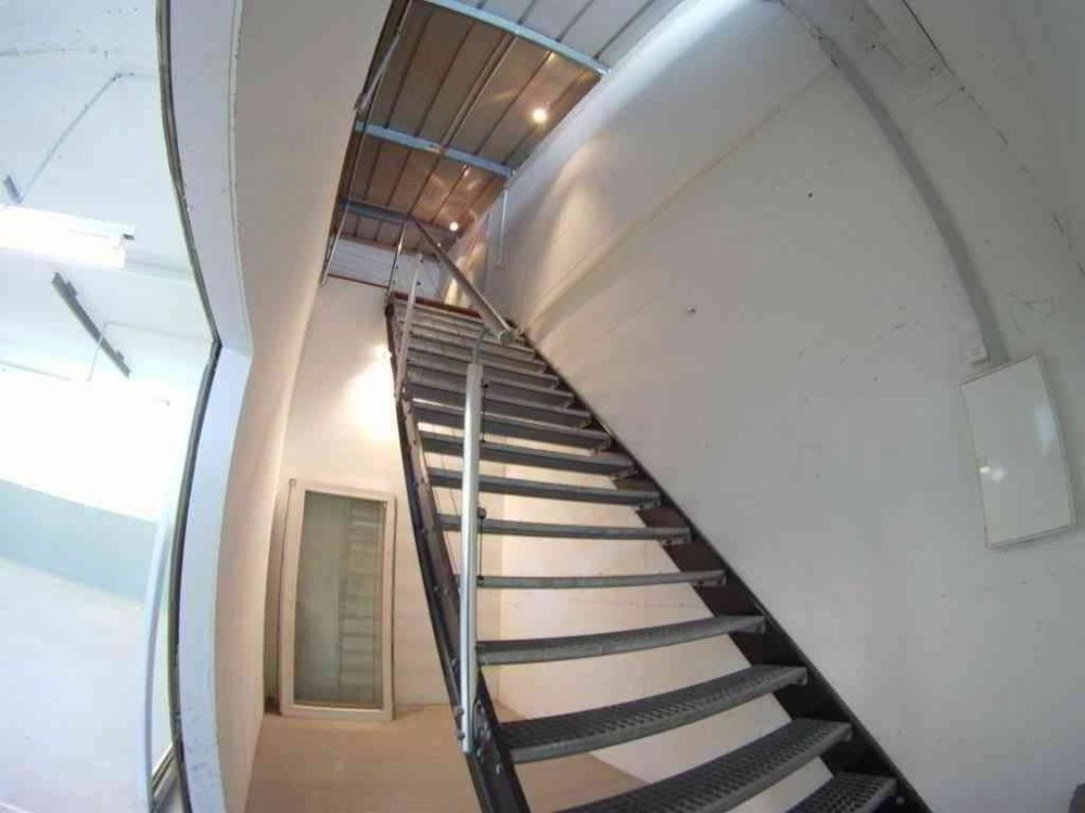 240 m² Atelier & Bureau + 75 m² place de parc avec couvert à Corcelles - Ansicht 5