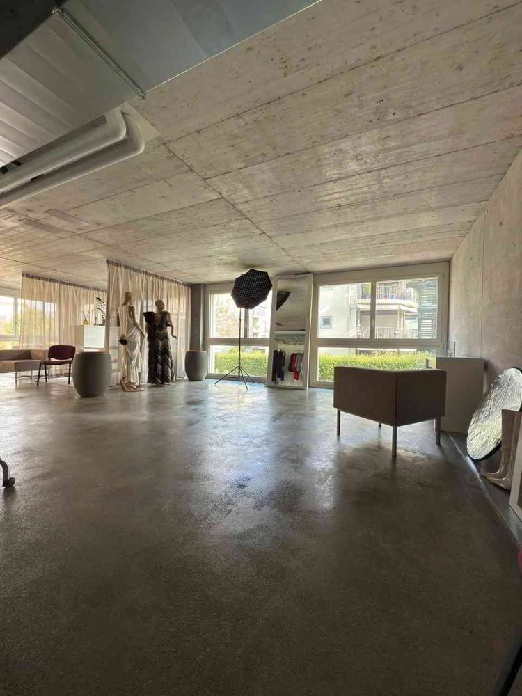 BÜROFLÄCHE ZU VERMIETEN - OFFICE SPACE FOR RENT - Ansicht 2