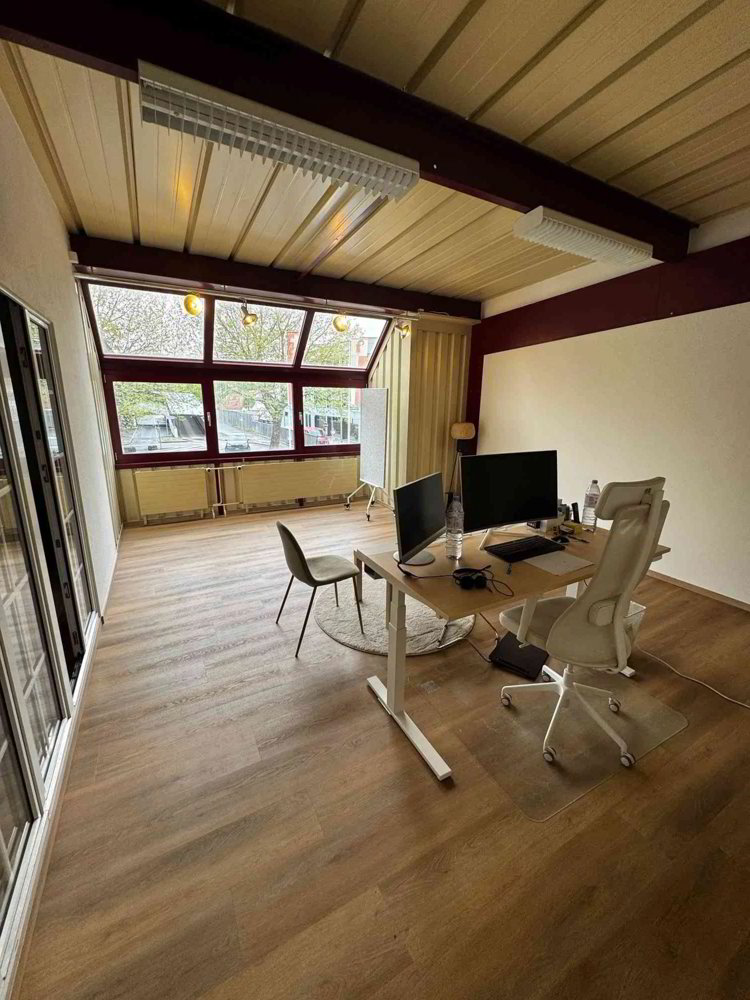 Zentrale & moderne Bürofläche mit Charme – inkl. Parkplatz & Terrasse - Ansicht 5