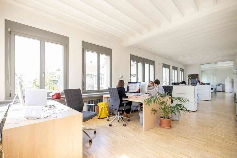 Möblierter Arbeitsplatz in inspirierender Atmosphäre - Ansicht 2