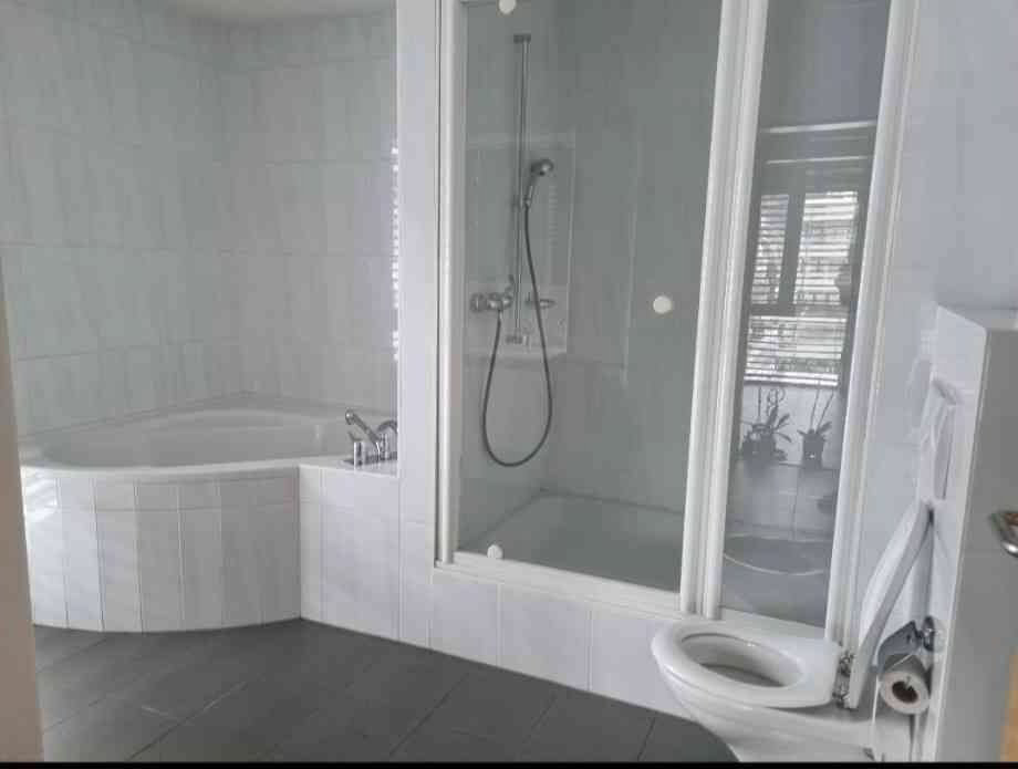 Zimmer inkl. eigenem Badezimmer zu vermieten - Ansicht 4