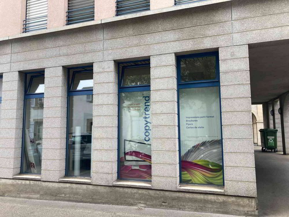 Bureau & Commerce 2 pièces à louer à Nyon - image 1/10