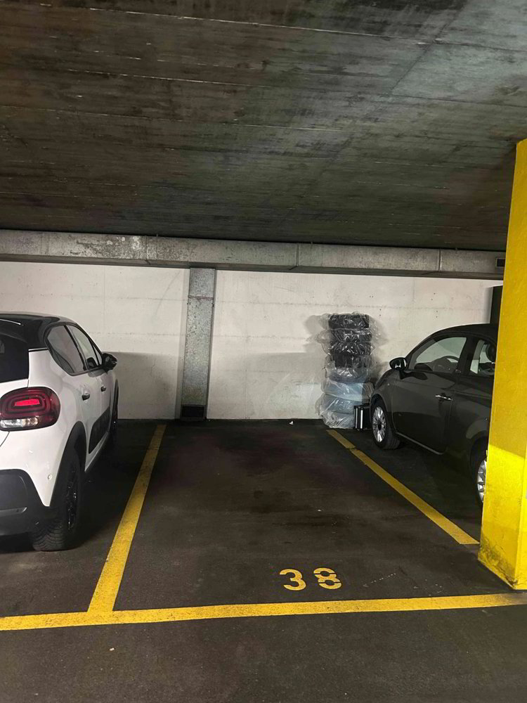 null Zimmer Parkplatz, Garage zu vermieten in Ebikon - Bild 1/1