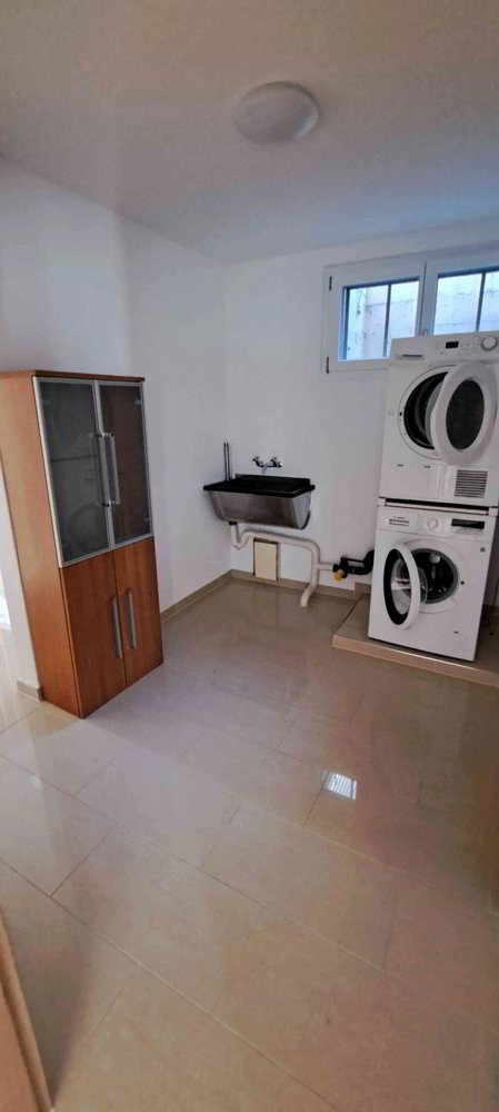Casa di 7.5 locali in affitto a Oensingen - immagine 1/12