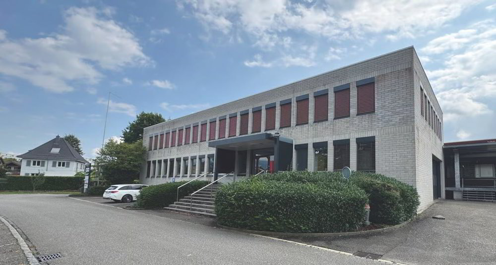 null rooms Office & Commercial for rent in Biberist - image 1/13