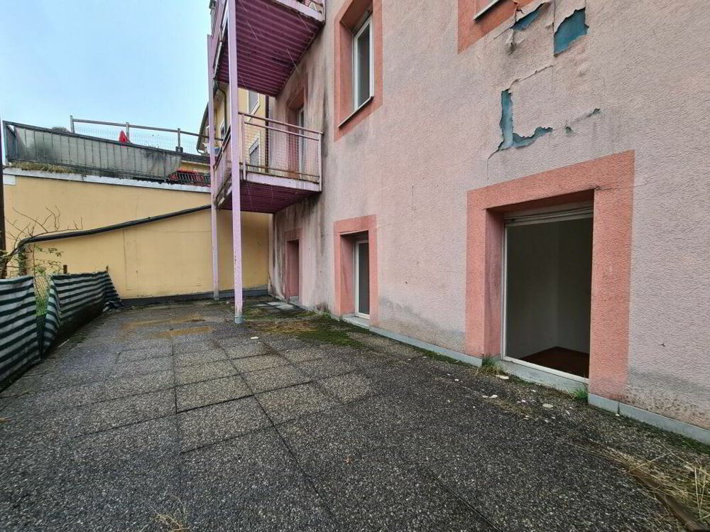 Appartement 4 pièces à louer à Le Locle - image 1/8