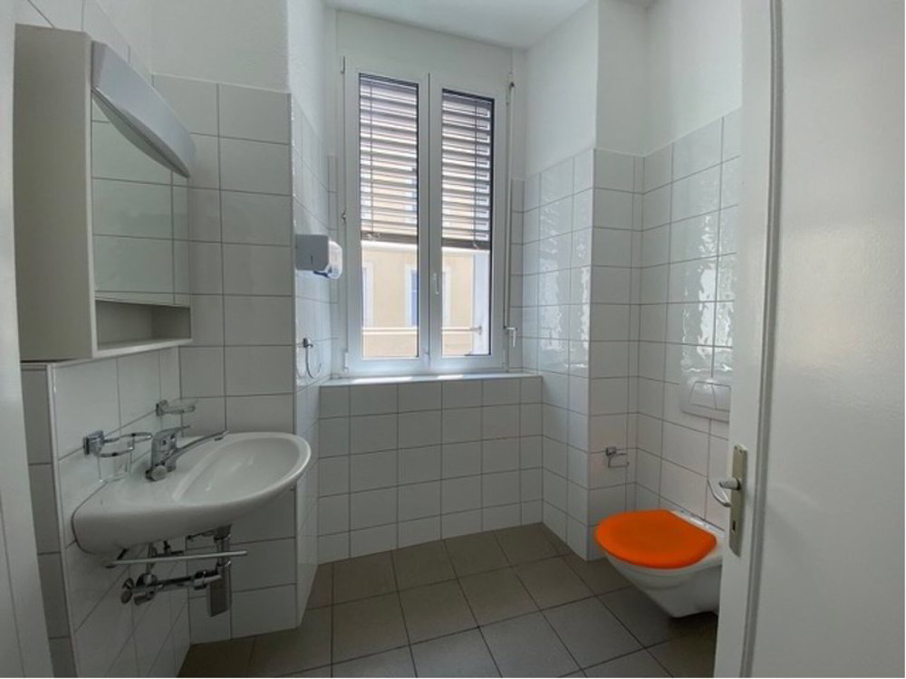 null Zimmer Sonstiges zum verkaufen in La Chaux-de-Fonds - Bild 1/17